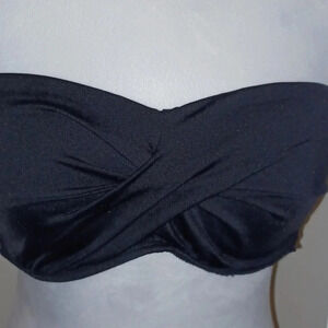 💙🌺Black Massimo swimsuit top